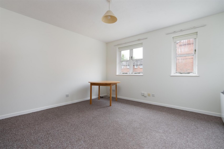 Images for Knowles Close, Yiewsley EAID:RWHITLEYPJAPI BID:1